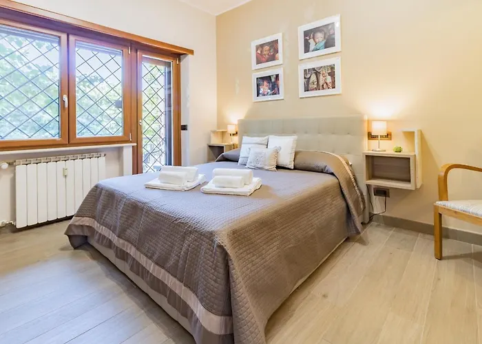 Caffarella Vacanze בית הארחה 4*